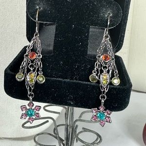 Dainty Victorian vibe dangle rhinestones earrings